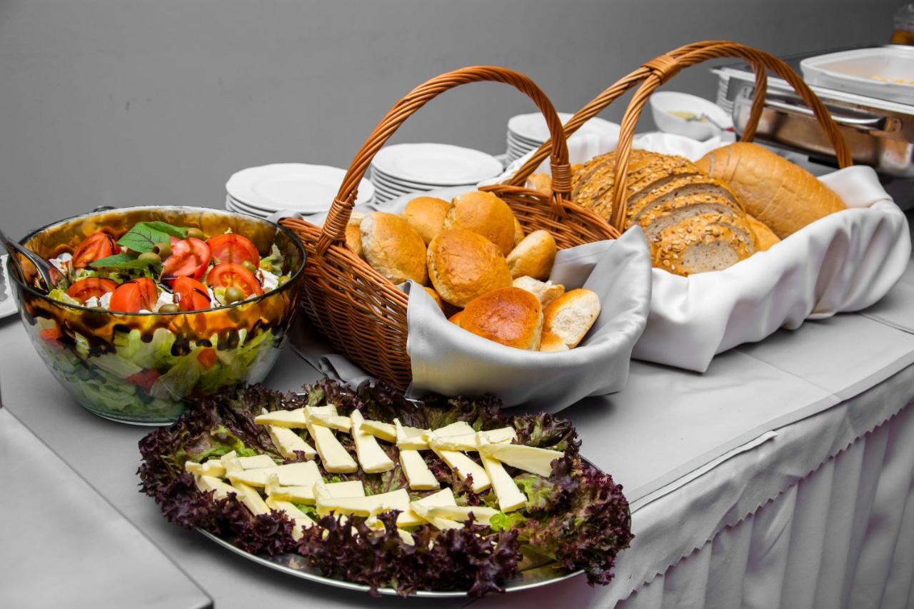 Savoy Bed & Breakfast Spała Dış mekan fotoğraf