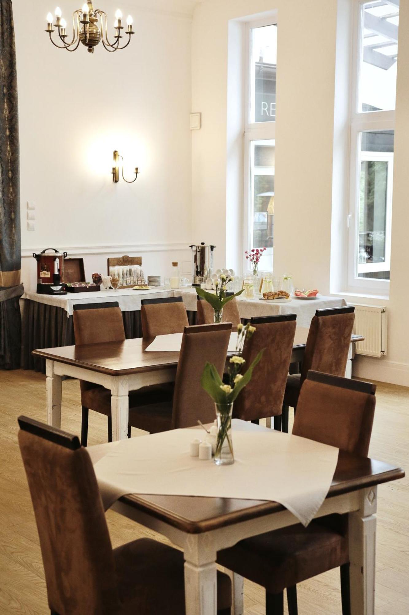 Savoy Bed & Breakfast Spała Dış mekan fotoğraf