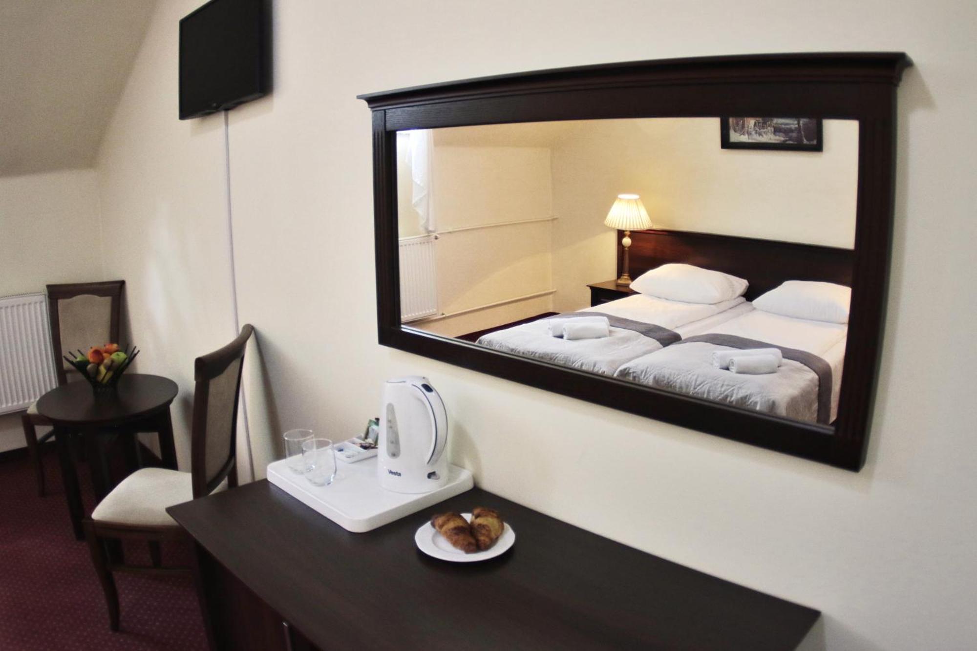 Savoy Bed & Breakfast Spała Dış mekan fotoğraf