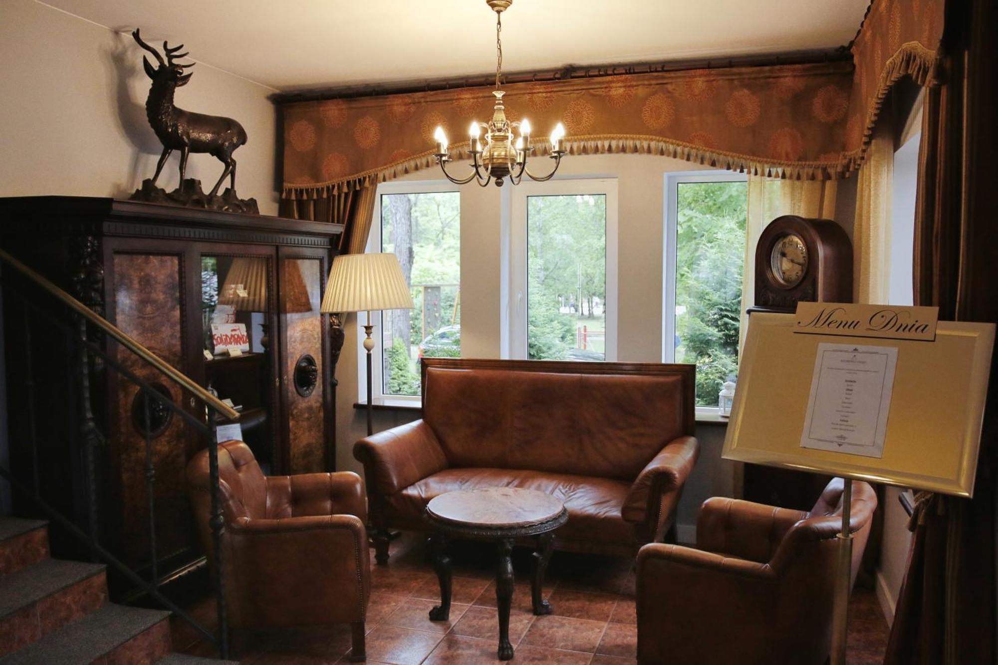 Savoy Bed & Breakfast Spała Dış mekan fotoğraf