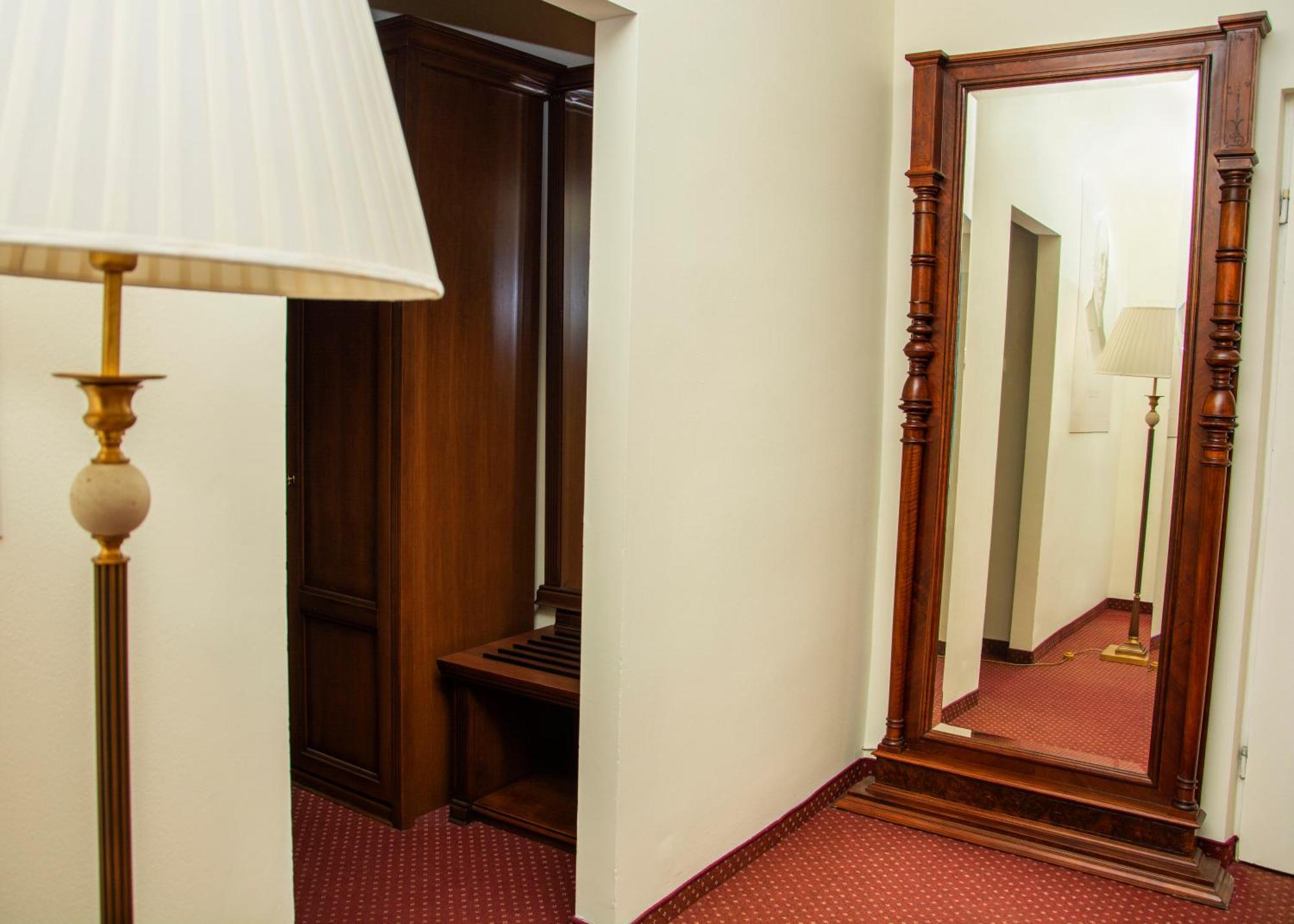 Savoy Bed & Breakfast Spała Dış mekan fotoğraf