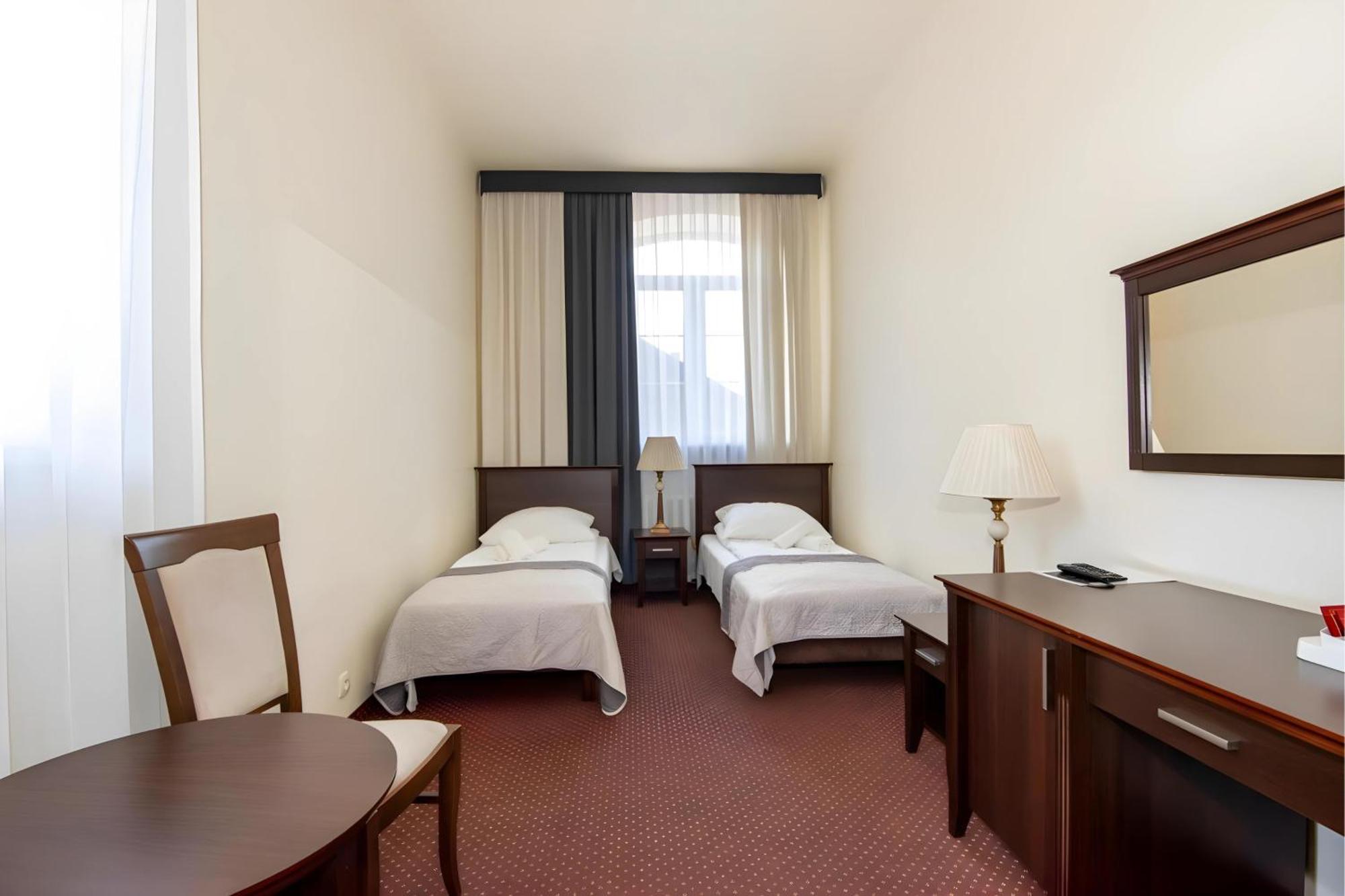Savoy Bed & Breakfast Spała Dış mekan fotoğraf