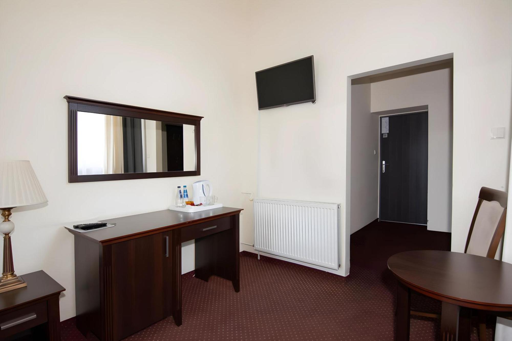 Savoy Bed & Breakfast Spała Dış mekan fotoğraf