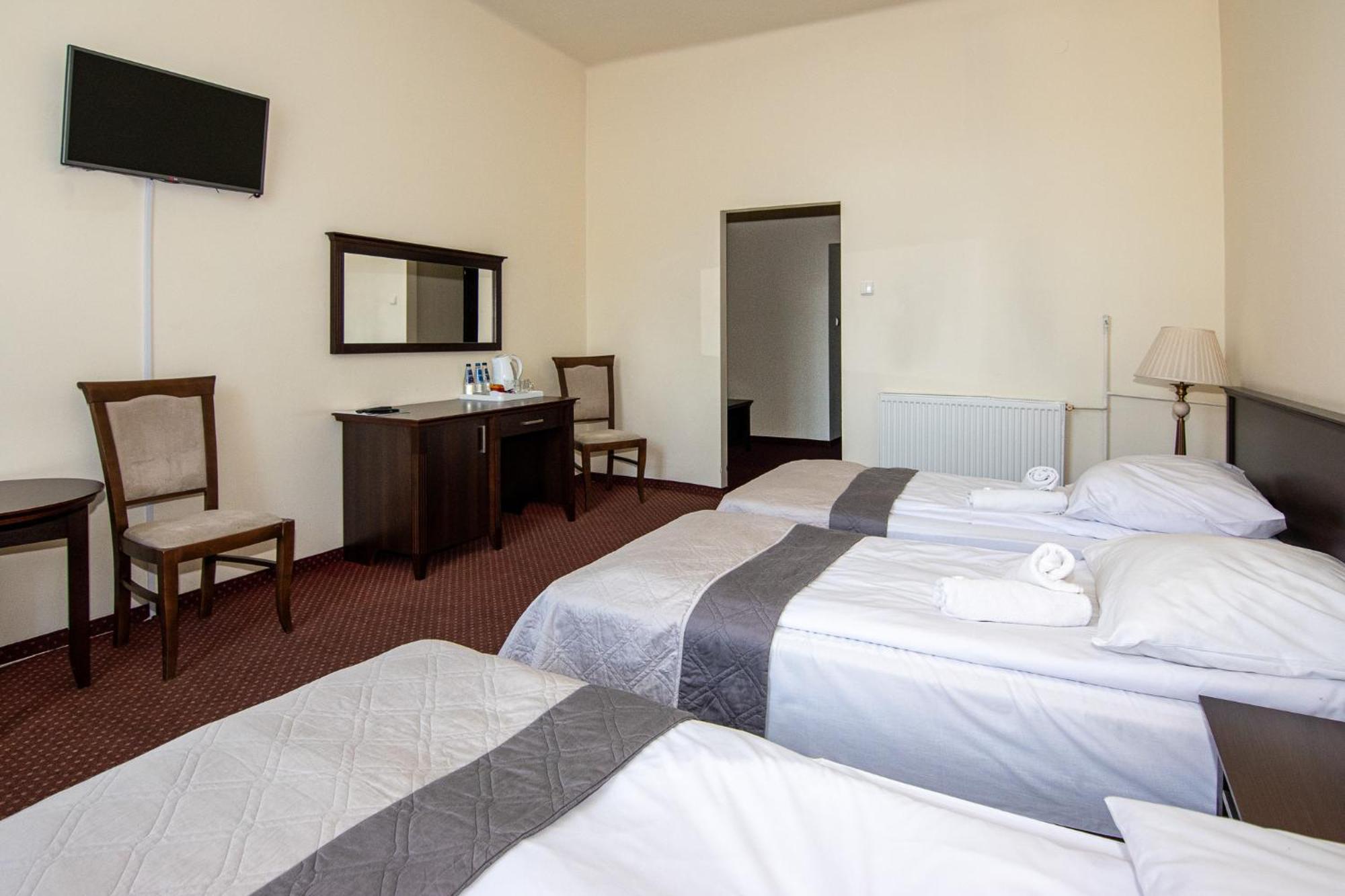 Savoy Bed & Breakfast Spała Dış mekan fotoğraf